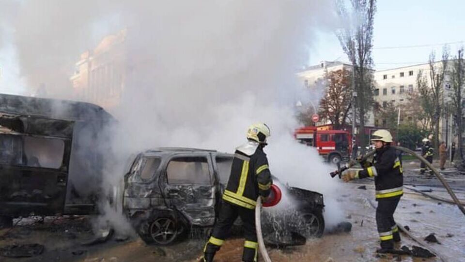 Наслідки атак ліквідовує понад 1 тис. рятувальників