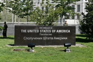Продовження ударів Росії по Україні становлять пряму загрозу цивільному населенню, попередили в посольстві США
