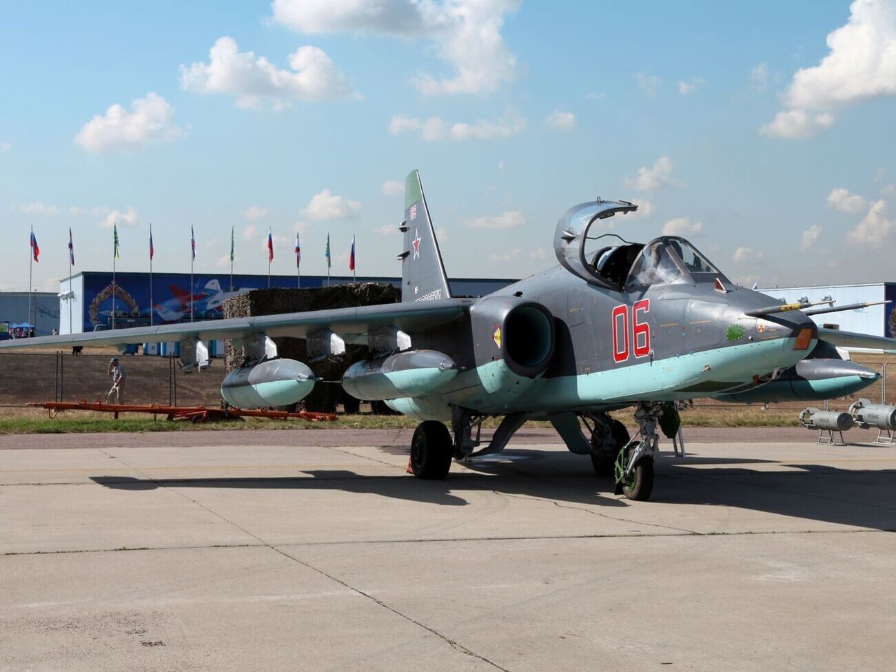 Українські зенітники знищили черговий Су-25 російських окупантів