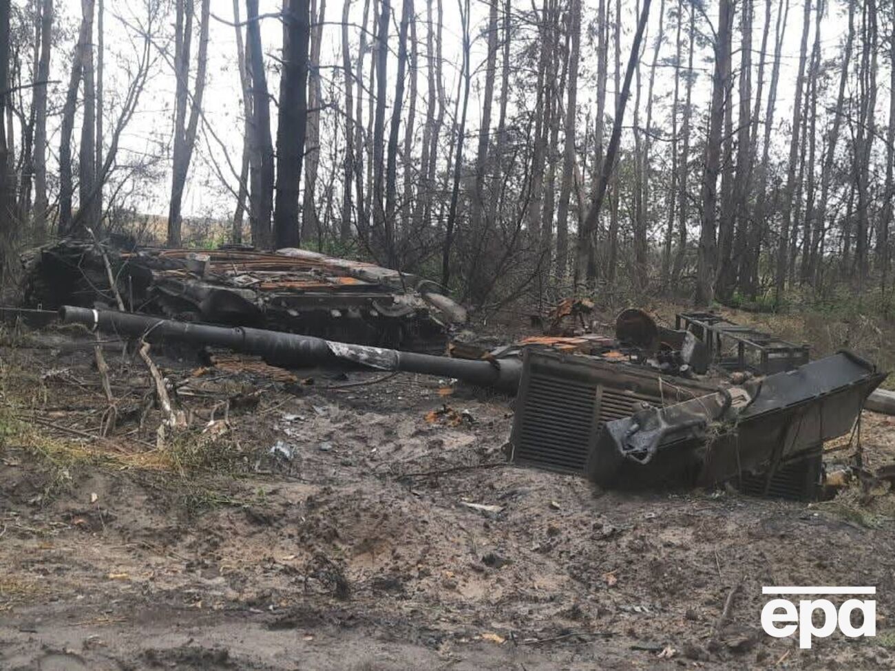 Оккупанты пытаются удержать захваченную территорию