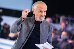 Шустер: Я никогда не возьмусь сказать, будет или не будет ядерная война. Я могу сказать только одно: угроза есть. Значит, эту угрозу надо убрать