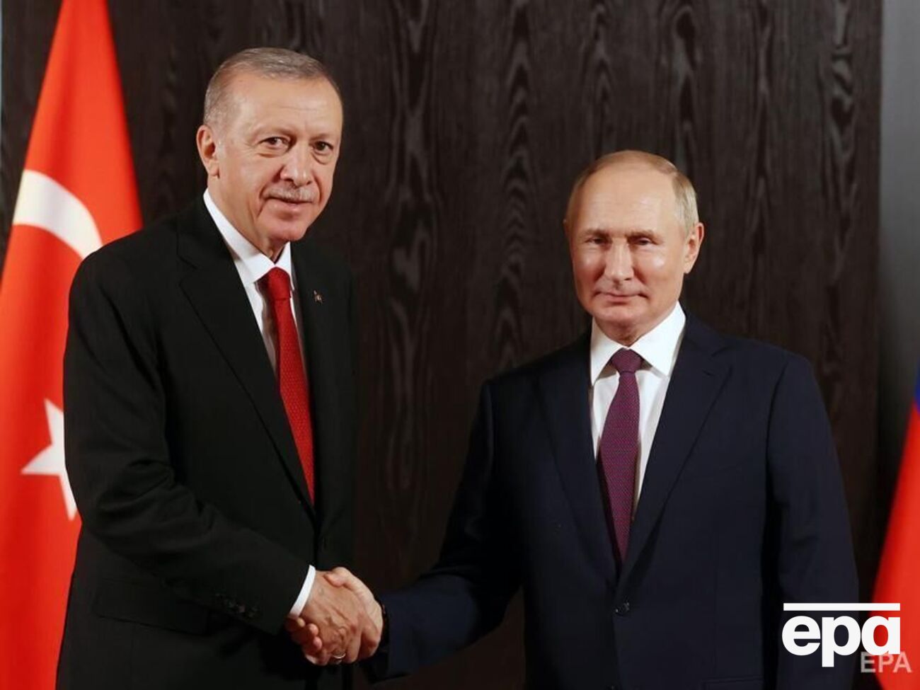 По данным СМИ, Эрдоган во время встречи с Путиным может призвать к снижению напряжения в Украине