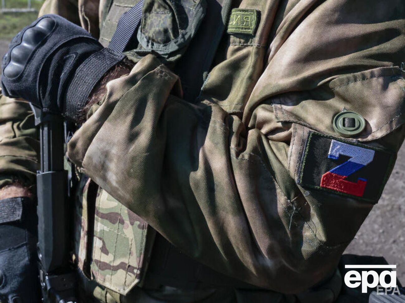 Російські військові забирають техніку в аграріїв