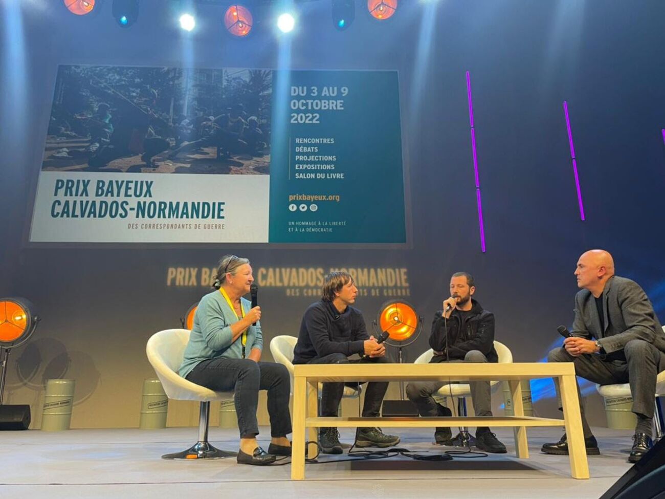 Малолетка (второй слева)&nbsp;победил в номинации Photo, а Чернов (второй справа) &ndash;&nbsp;Video Image