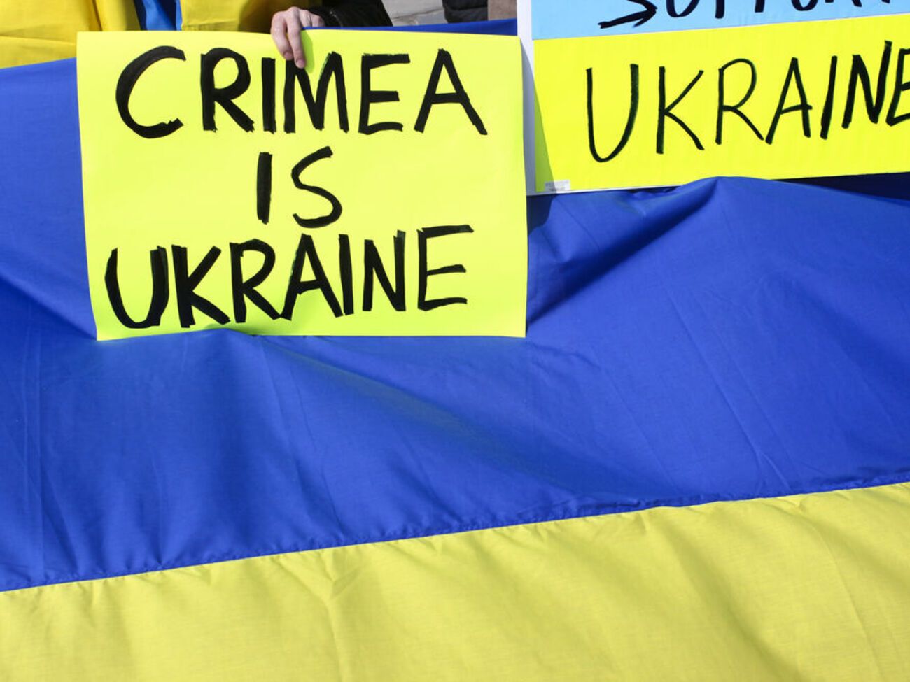 По данным ЦНС,&nbsp;Кремль решил срочно изучить отношение своих граждан к поражению в битве за Крым