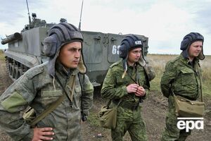 Російські окупанти скаржаться на брак озброєнь