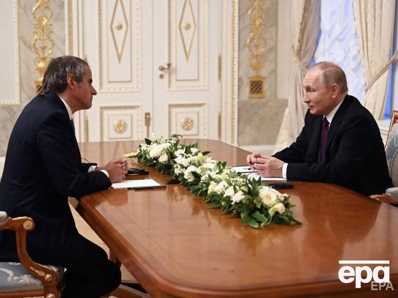 Гросси поговорил с Путиным и снова едет на встречу с Зеленским