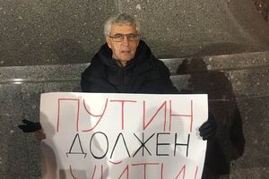 Гозман: Помните, царствование Николая I называлось "потерянное царство"? Здесь не потерянное, здесь еще хуже. Путин уничтожил вообще страну
