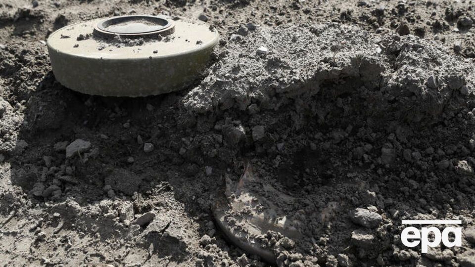 Підрозділи ДСНС продовжують розмінування області