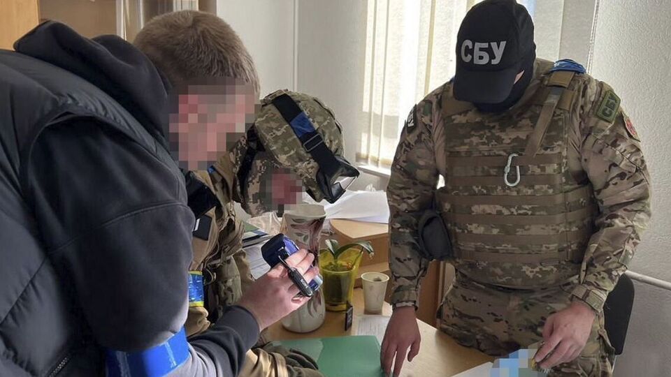 СБУ и ГБР задержали в деоккупированном Купянске женщину, которая перешла на сторону России