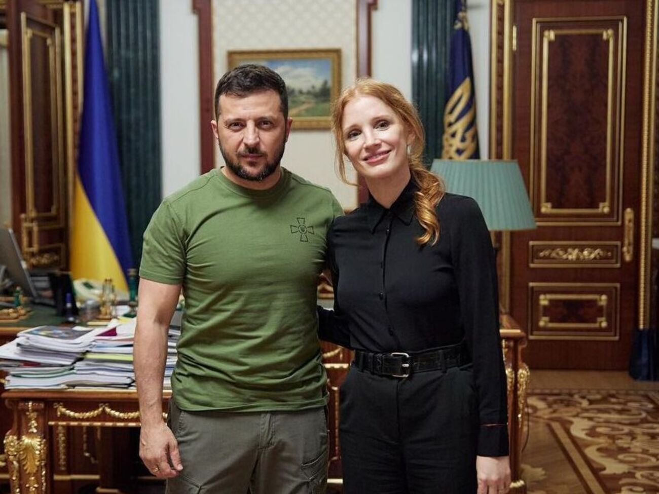 Честейн о Зеленском: Он пытается сделать все, чтобы мир не забыл о них