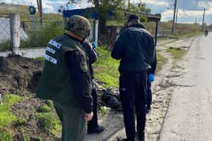 По данным следствия, одного мужчину застрелил российский военный