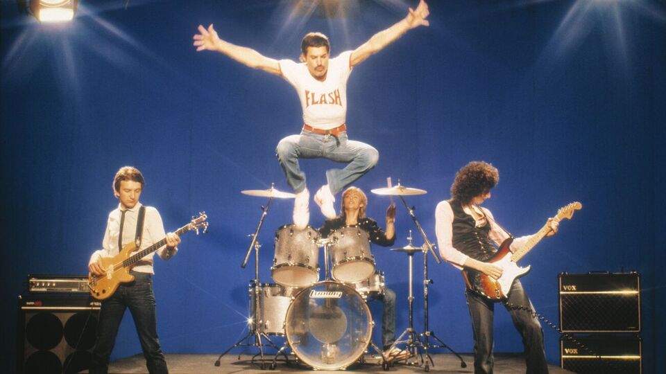 Пісня Face It Alone записали 1988 року, коли музиканти Queen працювали над альбомом The Miracle