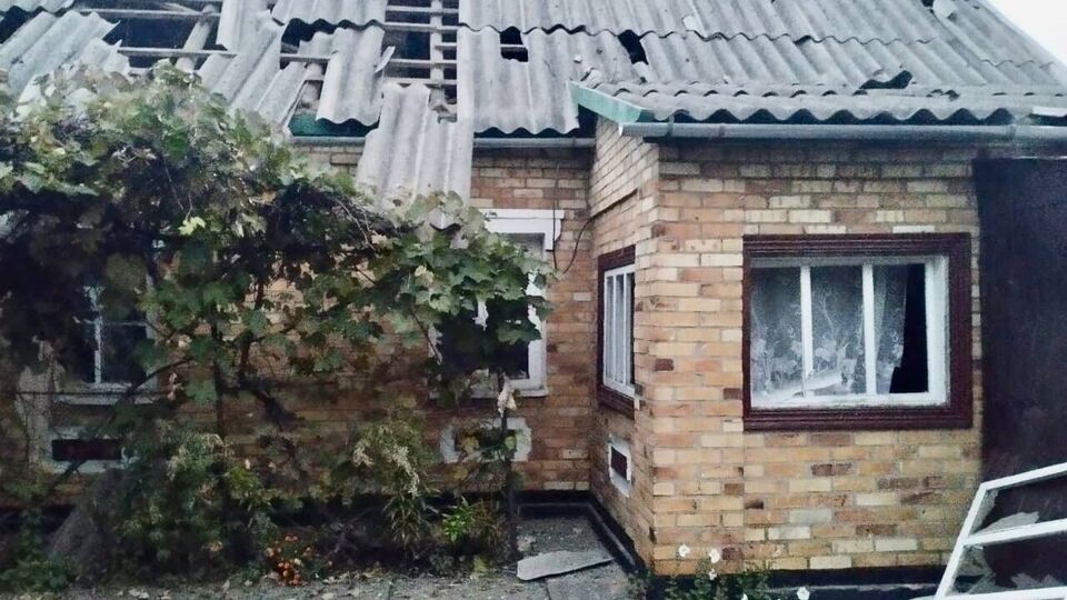 Повреждения получило промышленное предприятие и жилые дома