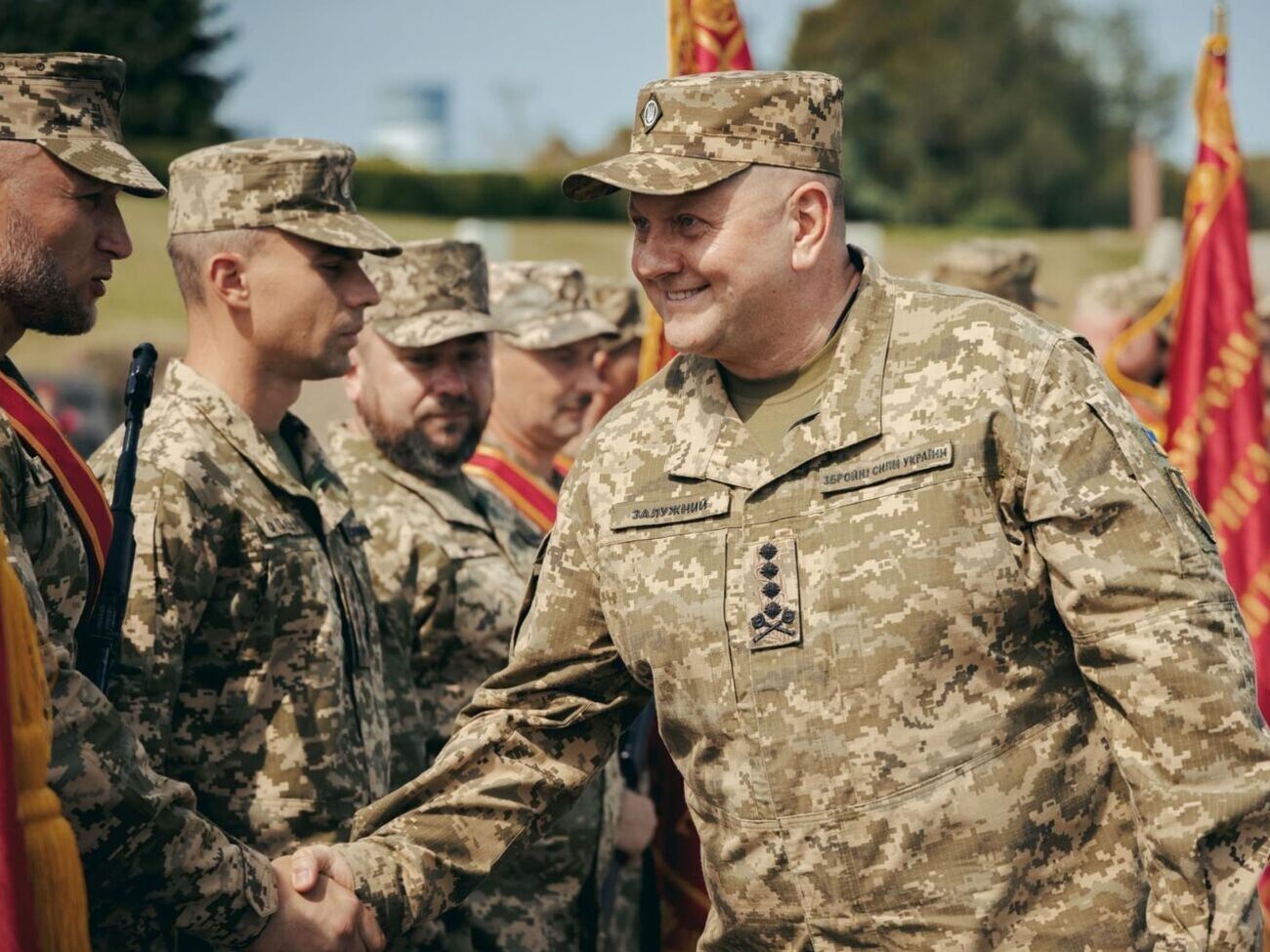 Залужный: Весь мир восторженно и с надеждой смотрит на нас