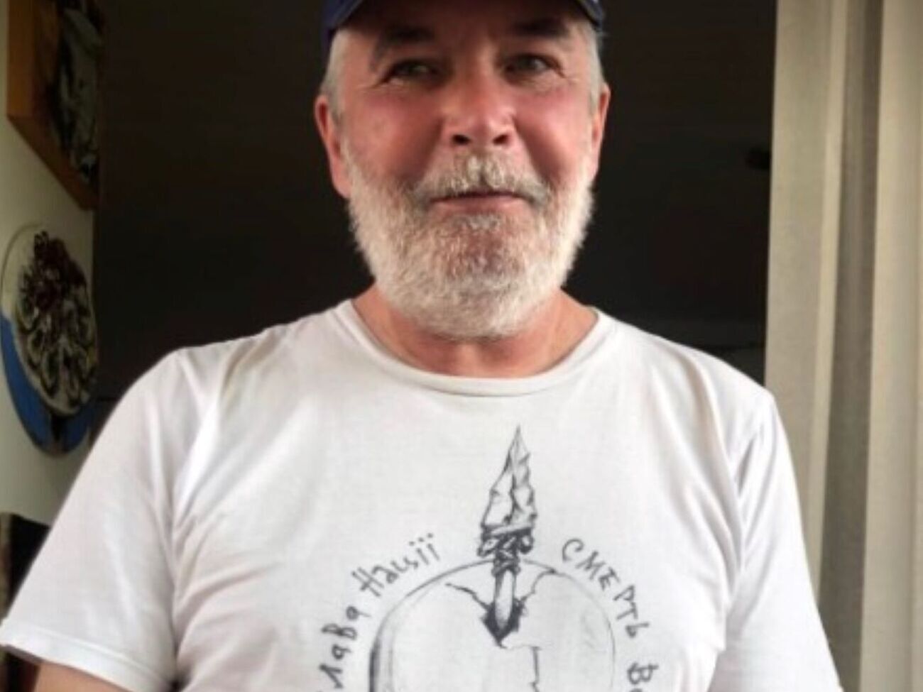 Орлуша: "Лучше запоститете фото из Бучи, или вам это видеть не больно, сносом бюстика недовольным?"