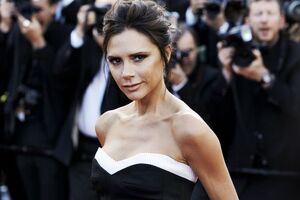 Виктория Бекхэм решила избавиться от нескольких татуировок