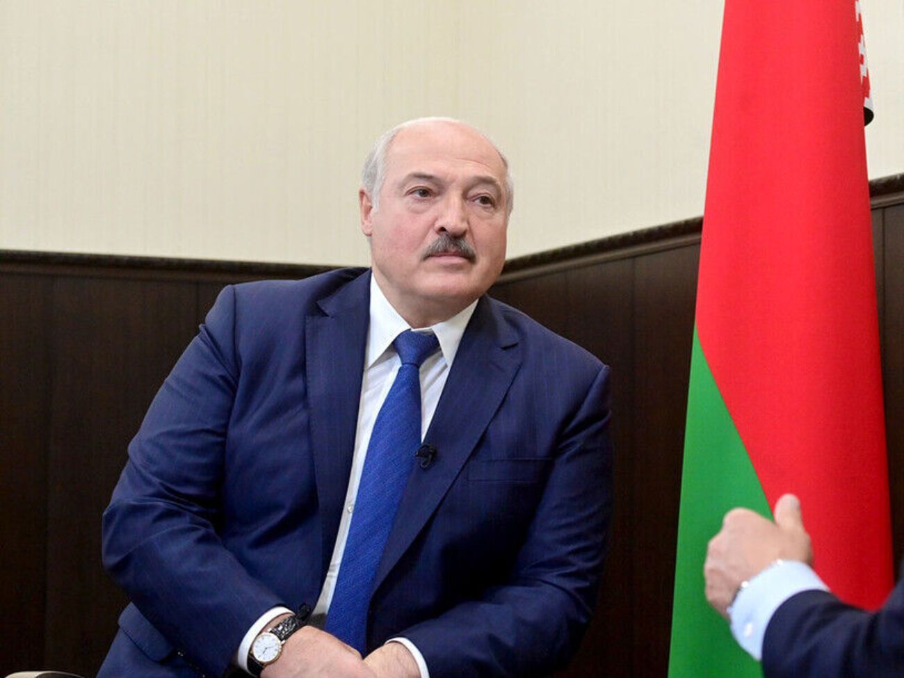 Лукашенко вважає, що ядерна зброя має бути "на складах"