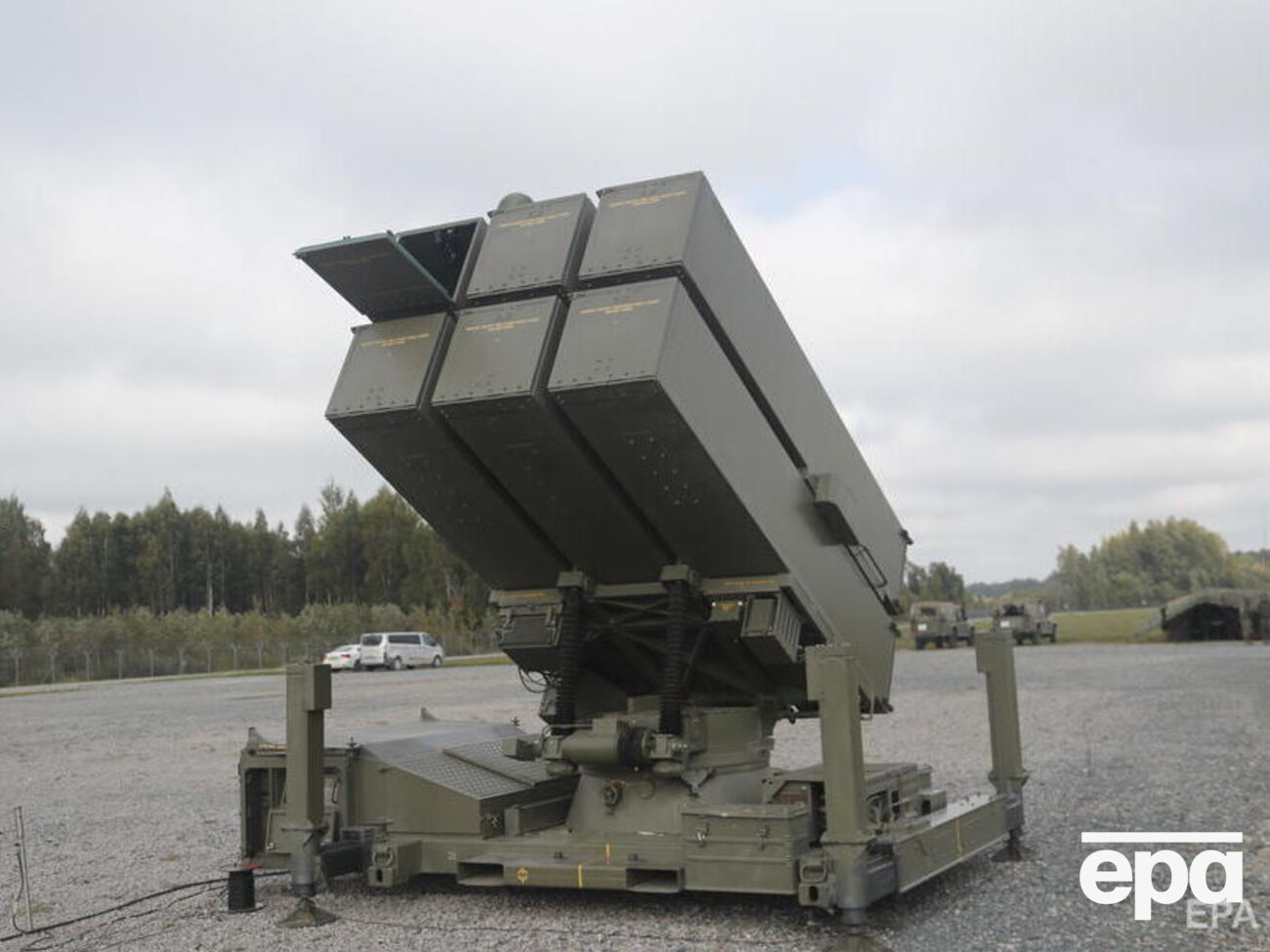 У жовтні в Україну поставлять системи ППО NASAMS, заявив Резніков