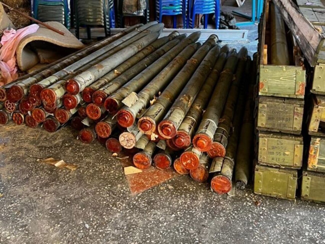 Оккупанты при бегстве бросили свои боеприпасы