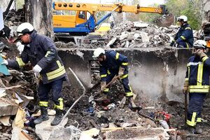 Аварийно-спасательные работы продолжаются