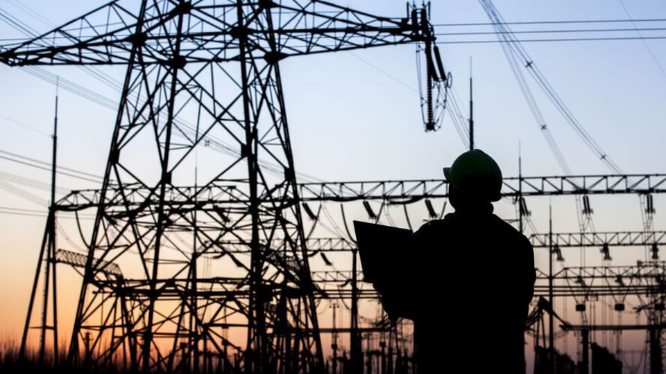 Наразі пропускну здатність магістральних енергетичних мереж знижено через численні руйнування внаслідок ракетних обстрілів