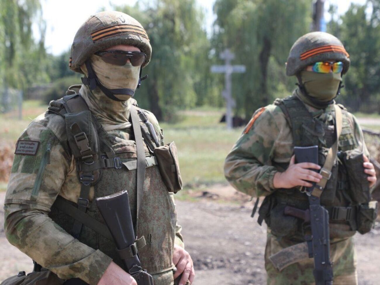 По данным СМИ, погибло три сотрудника Росгвардии