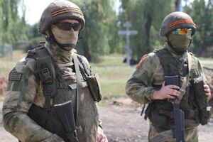 По данным СМИ, погибло три сотрудника Росгвардии