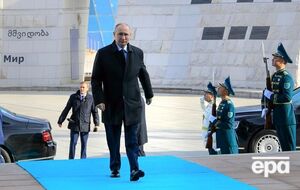 Есть много желающих решить "путинский вопрос", отметил Яковина