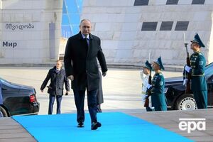 Есть много желающих решить "путинский вопрос", отметил Яковина