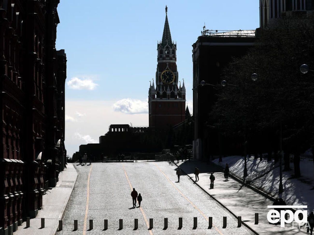 Яковина предполагает, что от главы Кремля потребовали прекратить войну до саммита G20