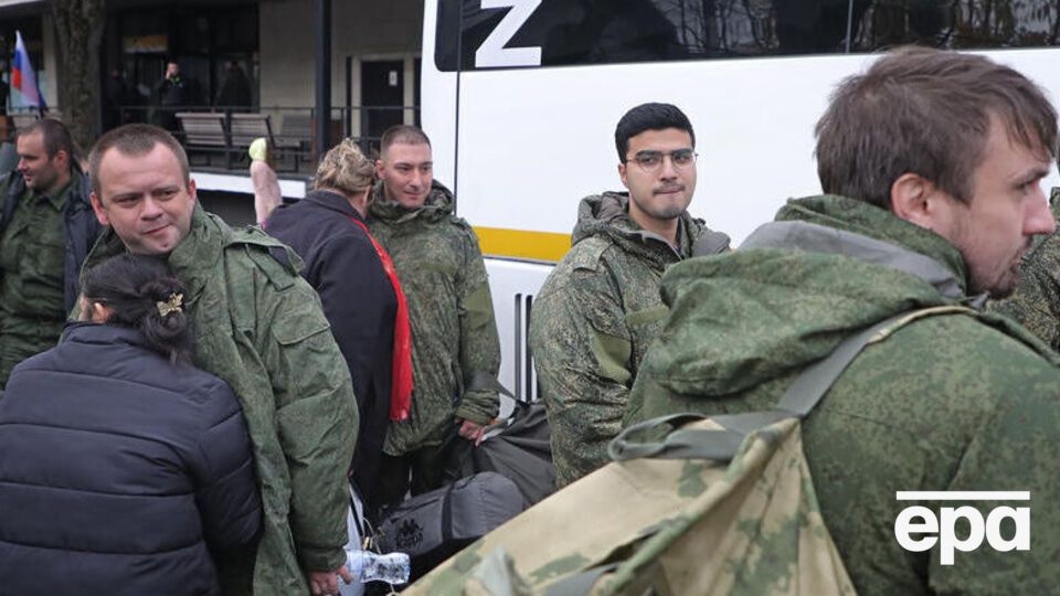 Золкін зазначив, що романтика у росіян "зникає через перші пів дня"