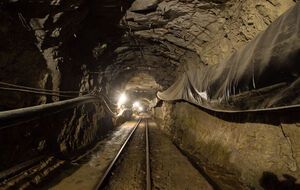 В Украине продолжают работу угольные шахты