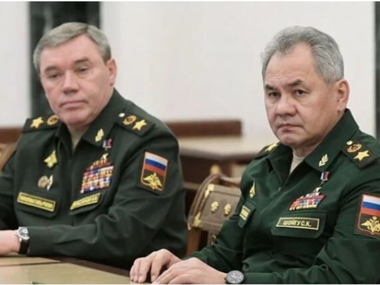 За інформацією політолога, Герасимова і Шойгу вже позбавили фактичних повноважень
