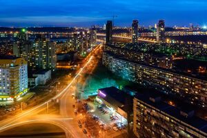 Снижение потребления в пиковые часы позволит меньше разгружать и меньше держать людей без света, отметили в компании
