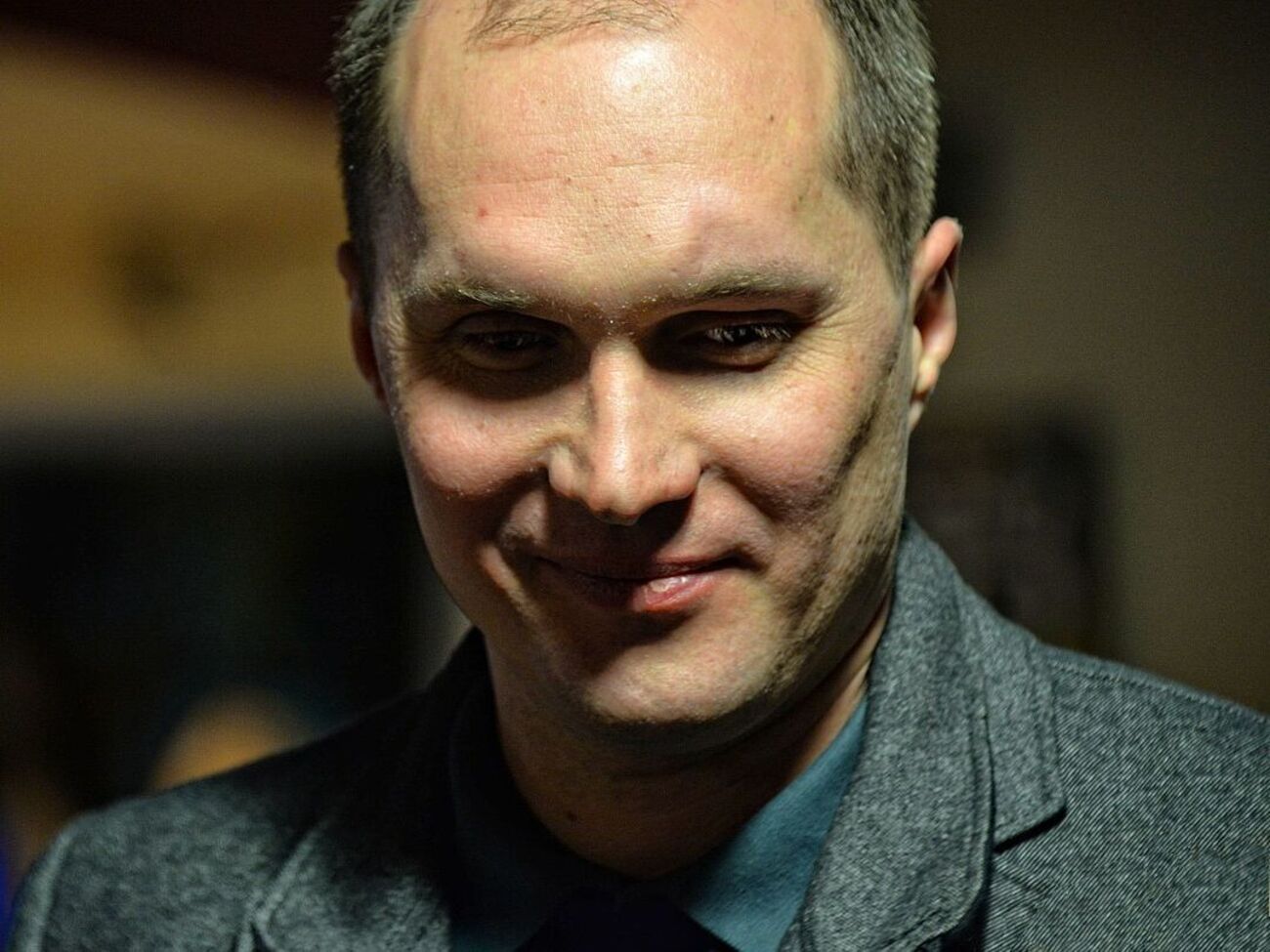 У російському Єйську льотчик кинув Су-34 на багатоквартирний будинок. Показав, що коять росіяни в Україні