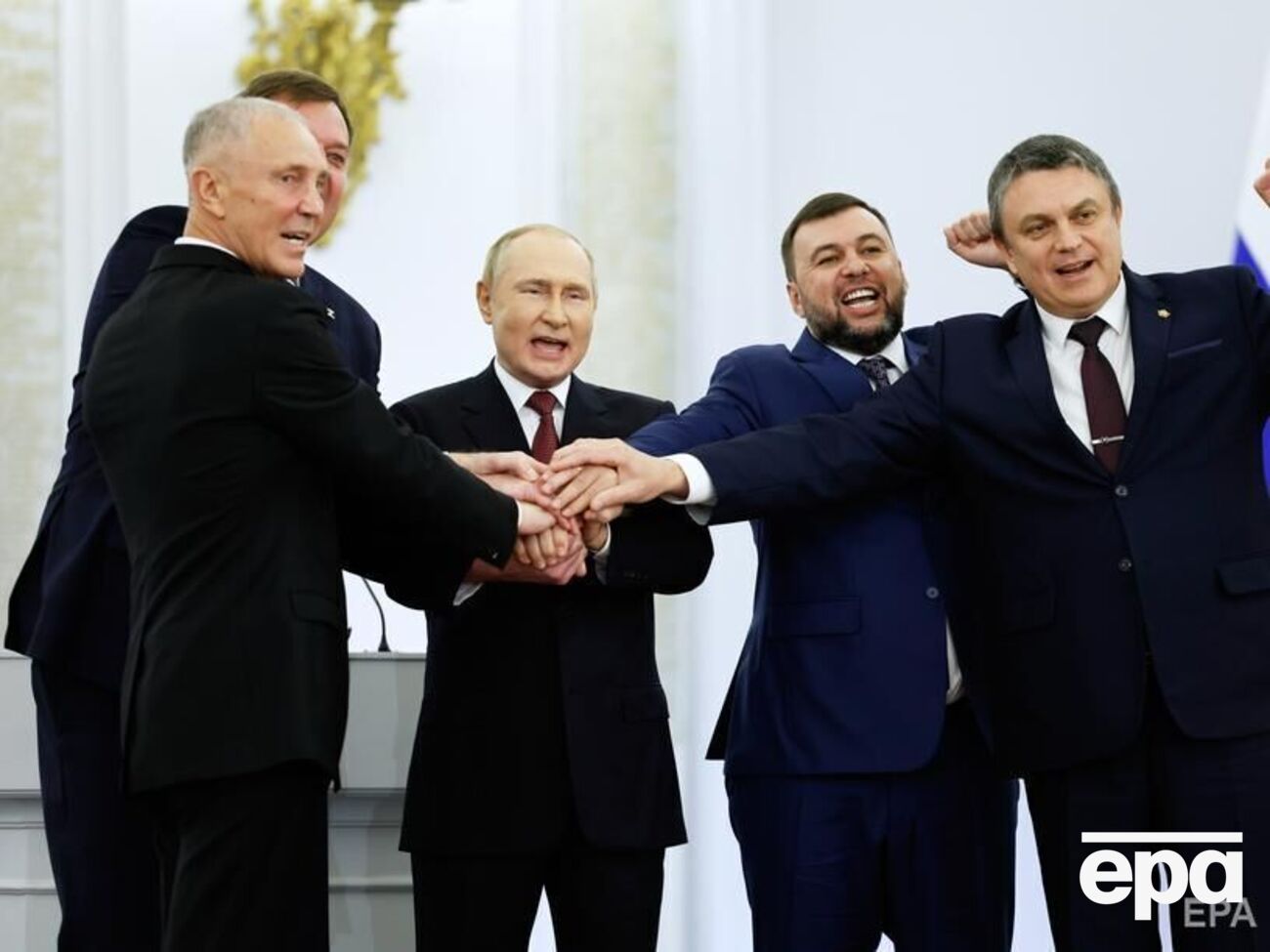 У день, коли окупанти здали Лиман, Путін у Кремлі підписував з ватажками бойовиків договір про анексію
