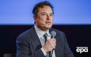 На твіт Маска (на фото) твітом відповів Подоляк