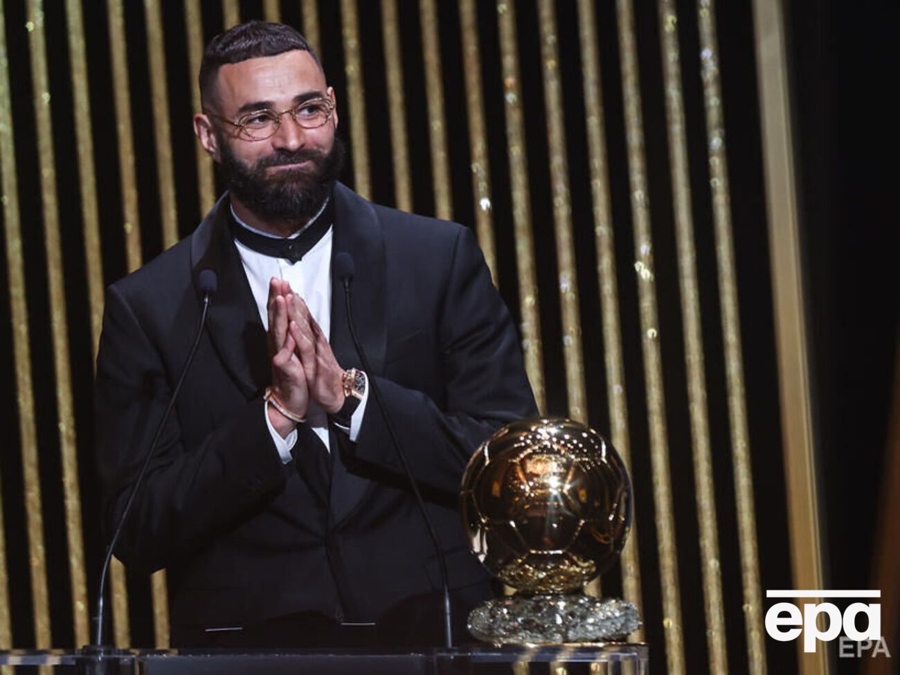 Бензема впервые в карьере получил "Золотой мяч"