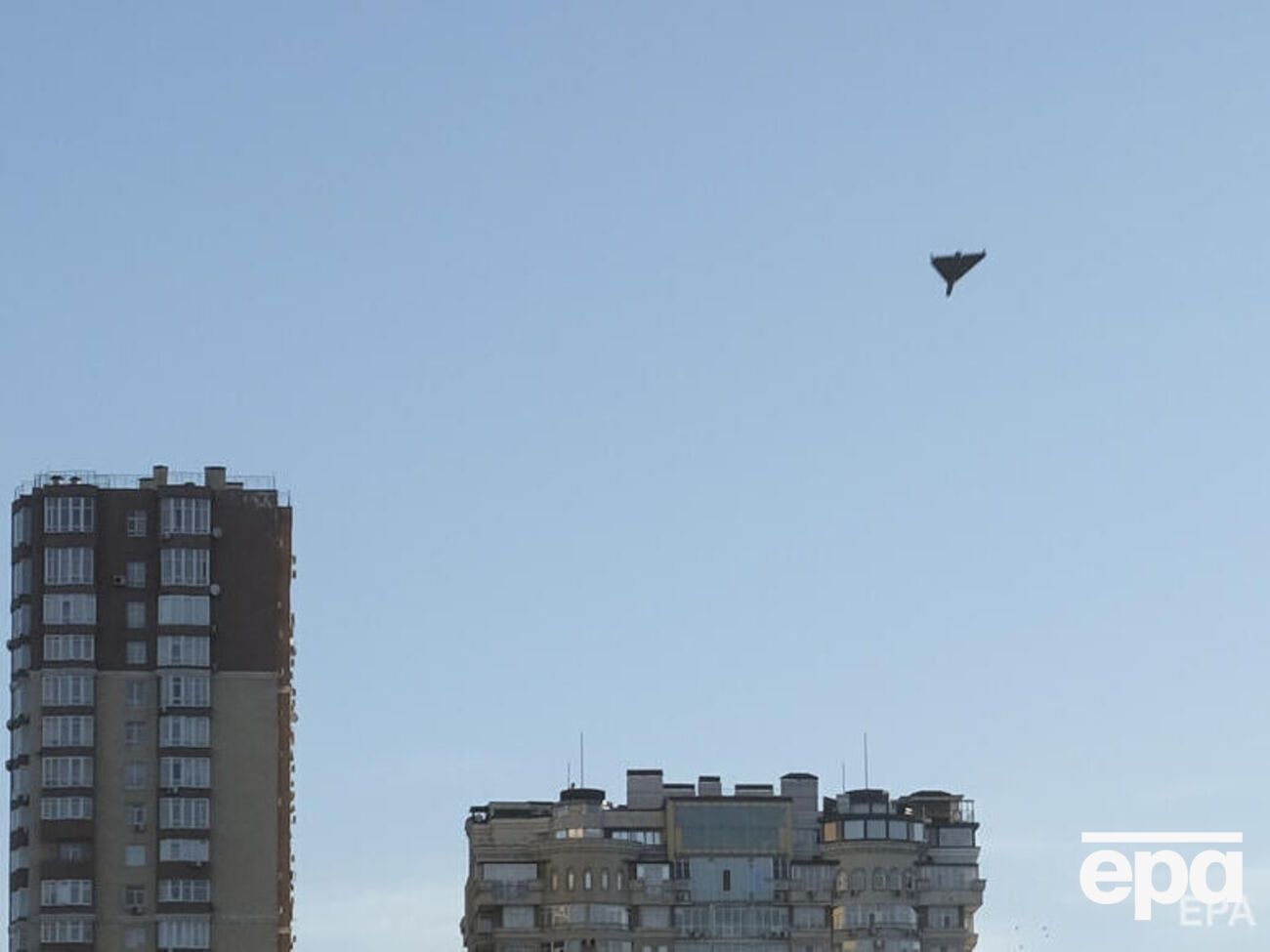 Гражданские должны находиться в укрытиях, а не стрелять по беспилотникам, подчеркнули в полиции