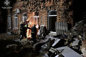 Окупанти влучили ракетою в житловий будинок у Миколаєві