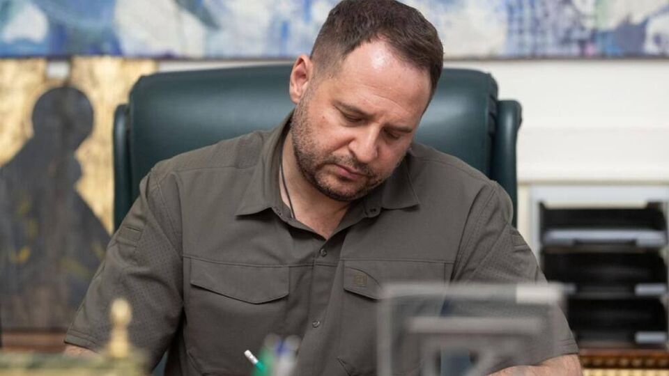 Ермак: Неудачники и трусы не могут сломать нацию сильных людей