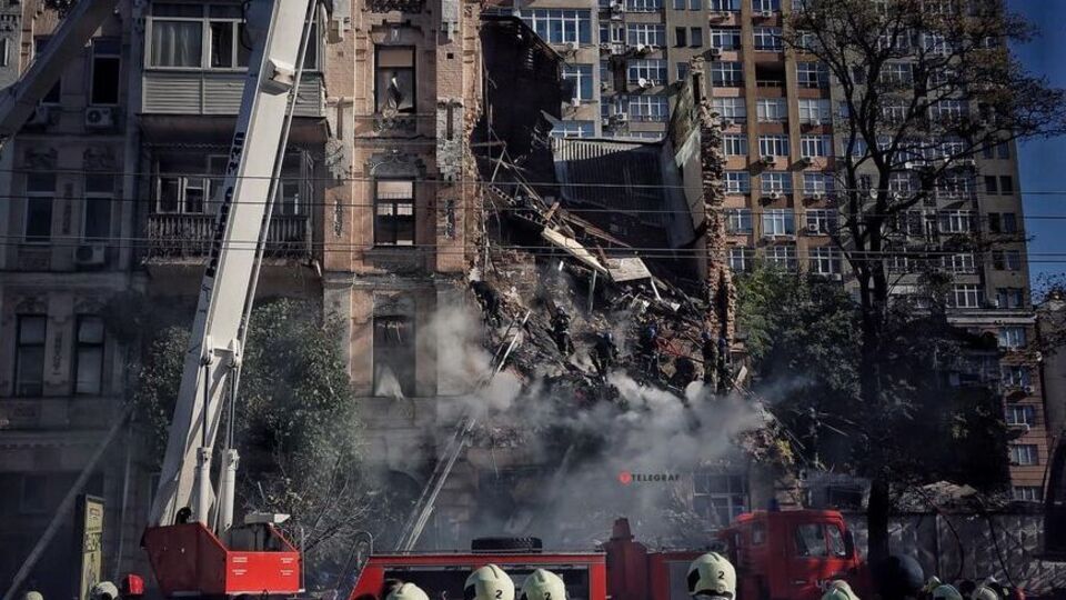 В результате атаки на жилой дом погибли пять человек