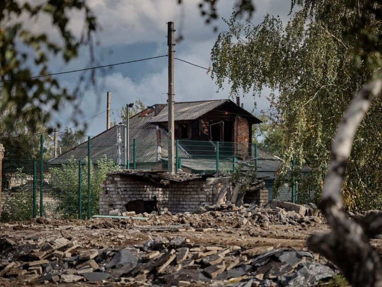 Оккупант надеется на награду за "оборону" разрушенного его войсками Лимана