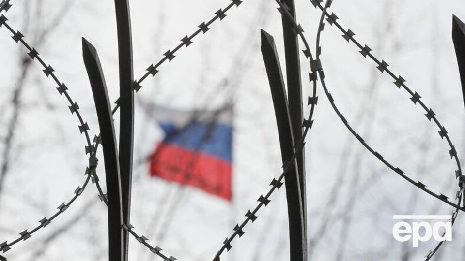 С конца февраля на РФ было наложено почти 10 тыс. ограничений