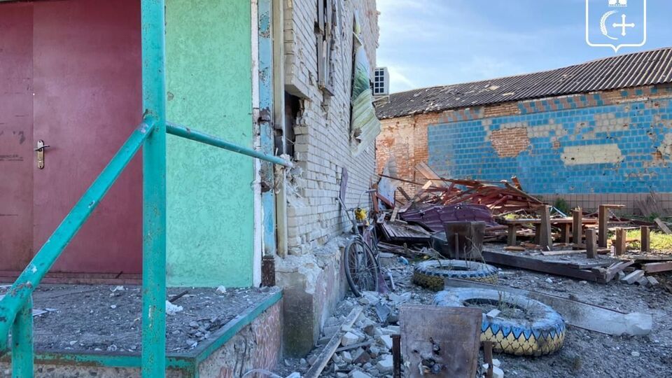 Живицкий сообщил, что в селе повреждены дома и амбулатория