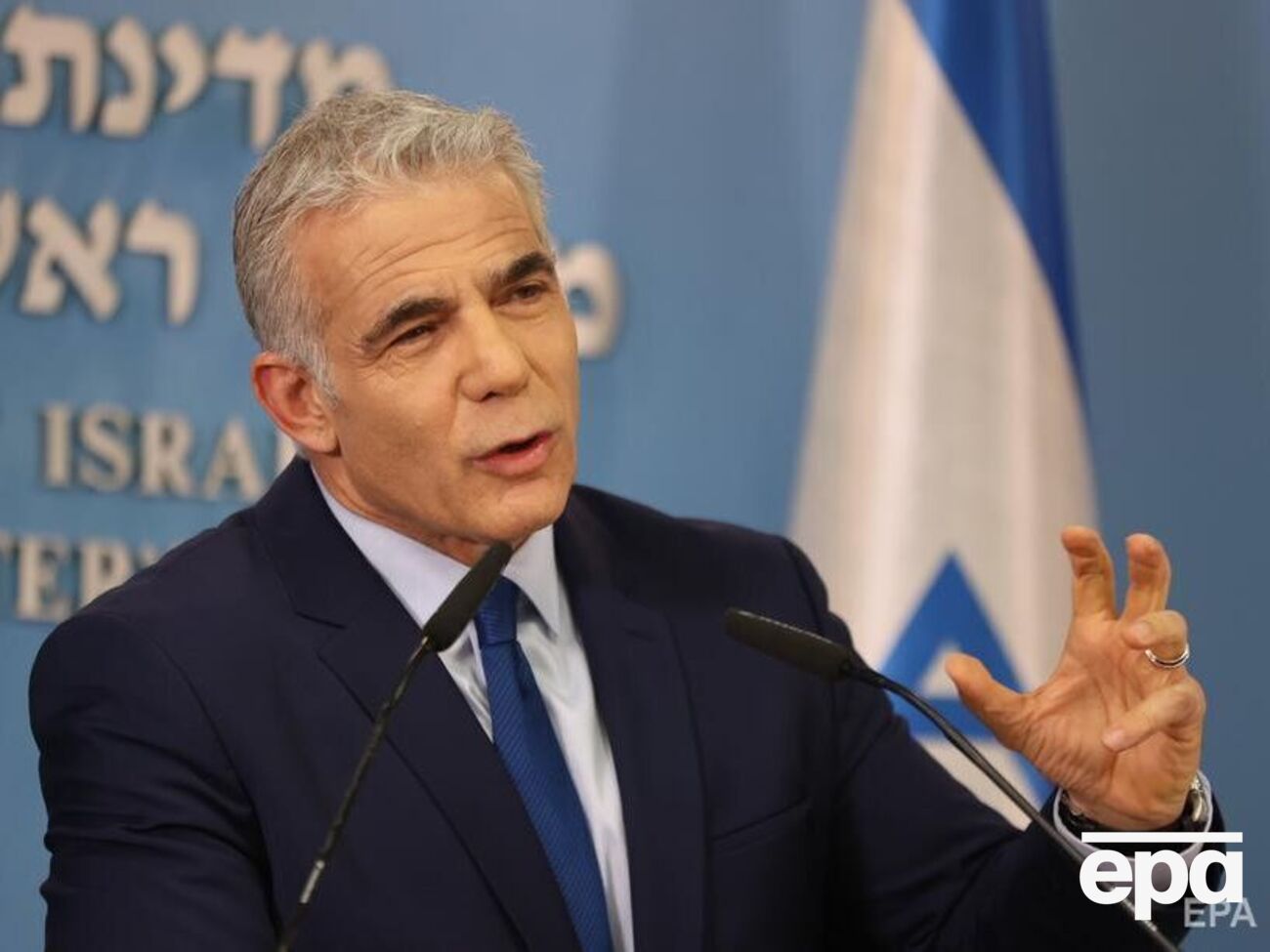 Лапид (на фото) и Кулеба 20 октября проведут телефонный разговор