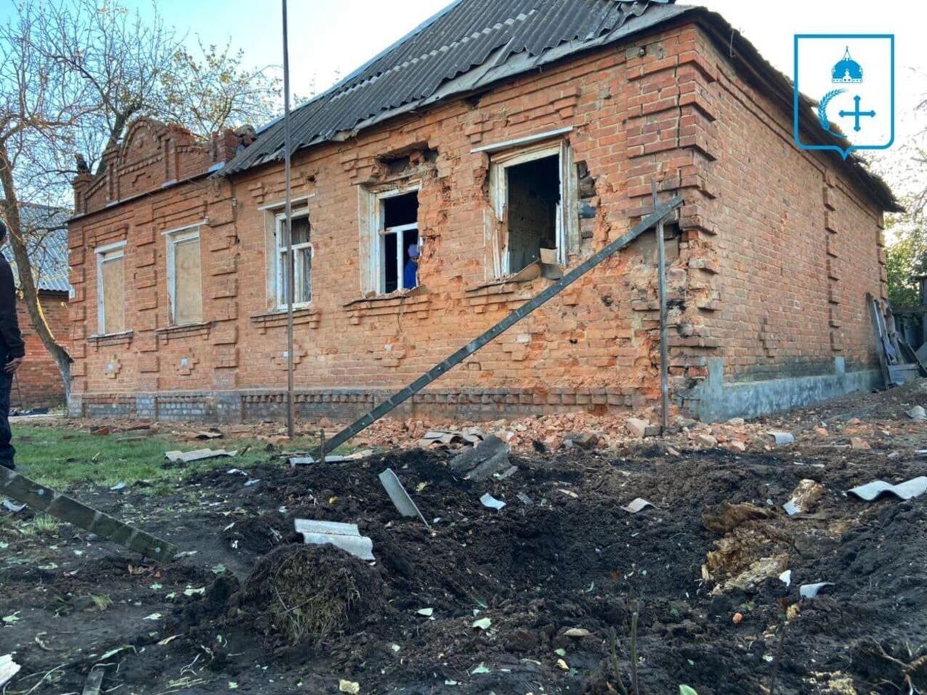 У Хотінській громаді пошкоджено щонайменше п'ять будинків, зазначив Живицький