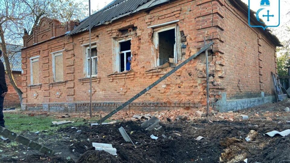 В Хотинской общине повреждено не менее пяти домов, отметил Живицкий