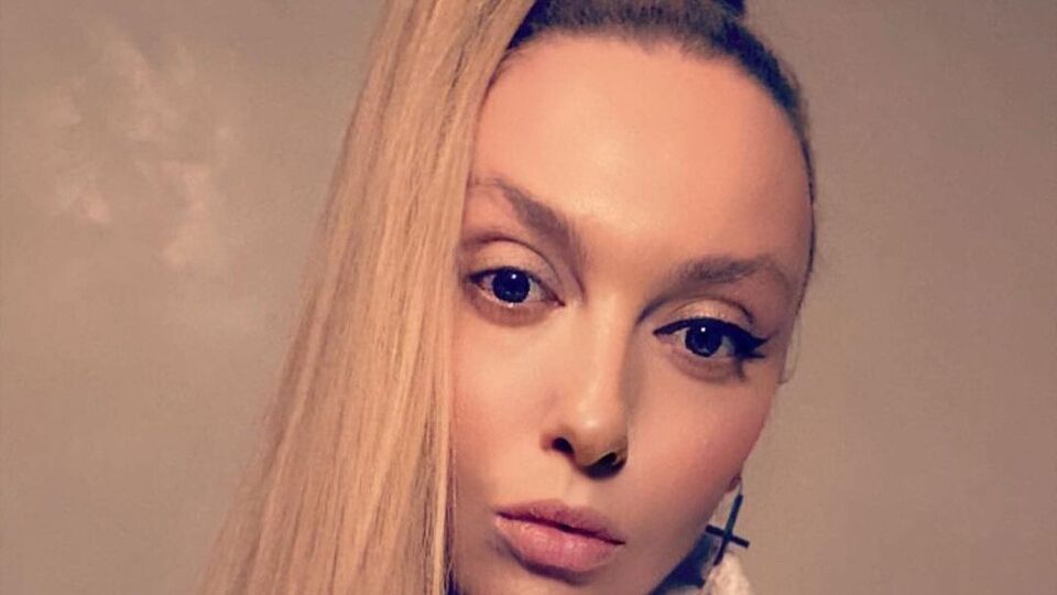 Поклонники Поляковой возмутились исполнением в РФ ее песни